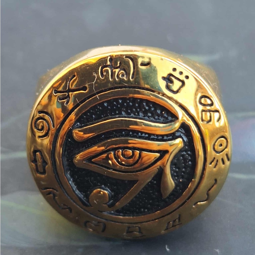 Eye of Horus Ring - Picture 5 of 11